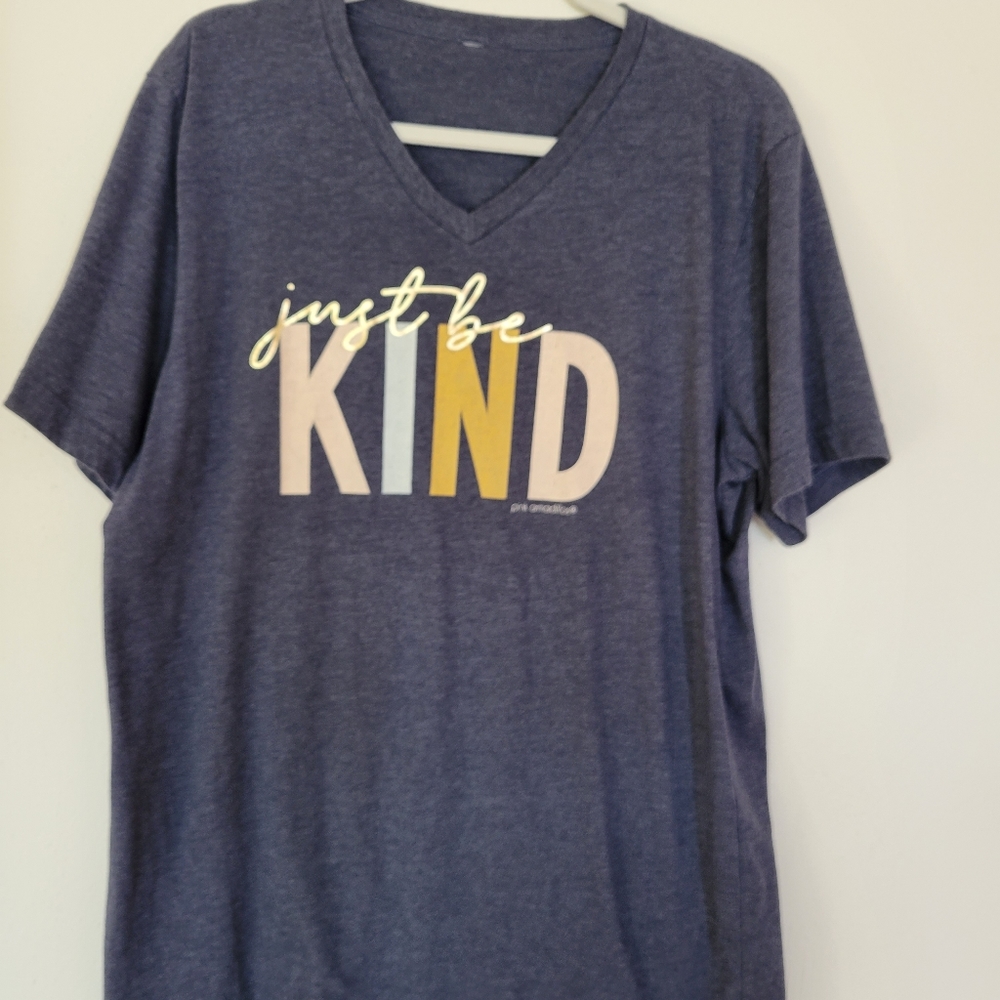 Graphic tee